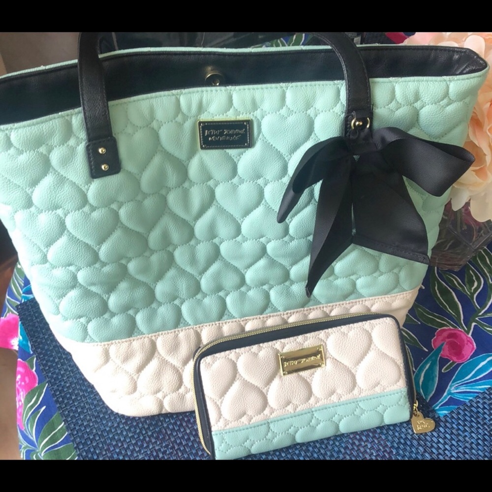 Never used Betsey Johnson Bag with matching wallet